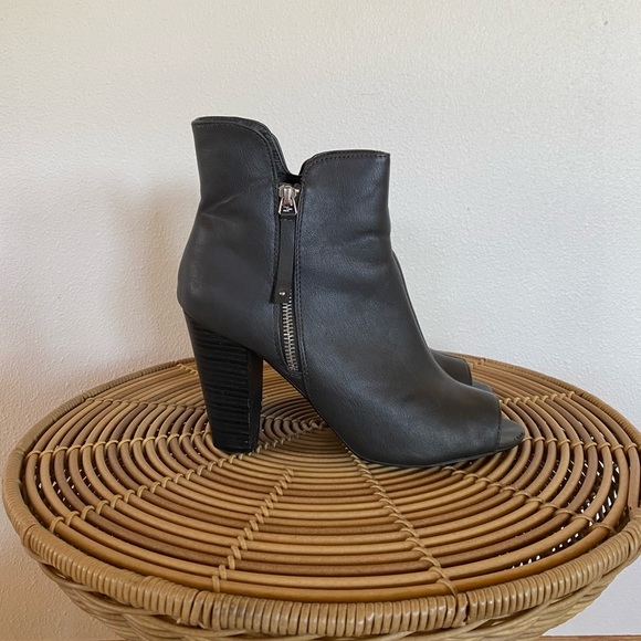 Gray Zip Up Peep Toe Ankle Boots - Picture 3 of 4